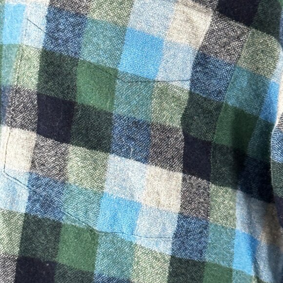 Vintage PENDLETON VIrgin Wool Blue & Gray Plaid Trail Shirt Size Medium - Picture 5 of 8